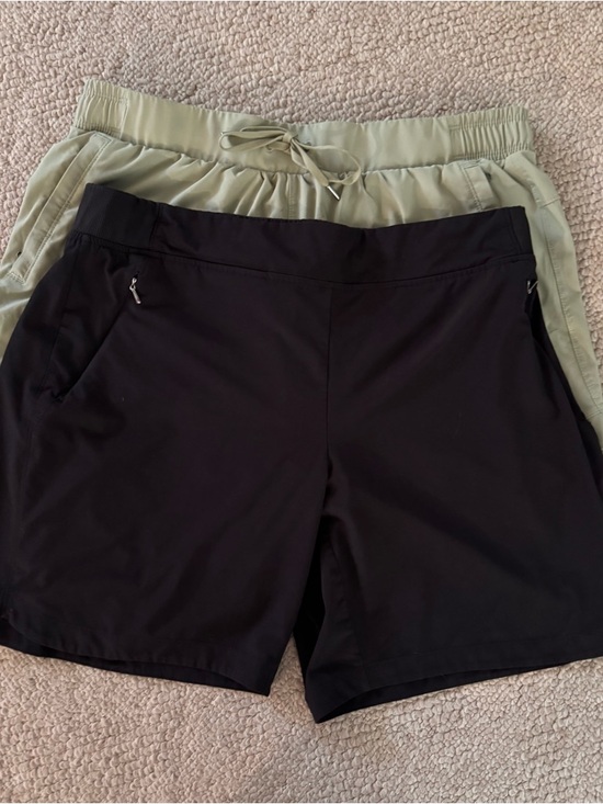 CALIA by Carrie Underwood Pants - Calia Black and Sage Green Athletic Shorts Size L Women
